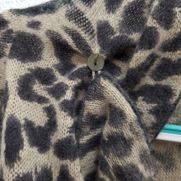 WHITE + Warren 100% Cashmere Cheetah Leopard Print Cardigan - Picture 7 of 11
